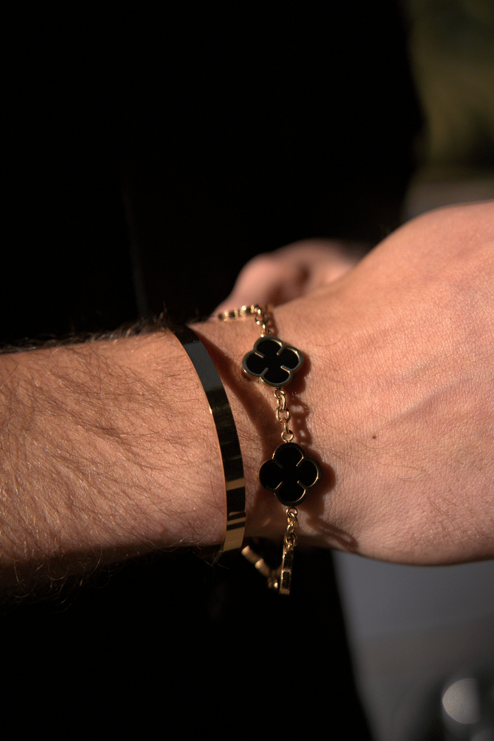 Pulsera Black Clover Oro
