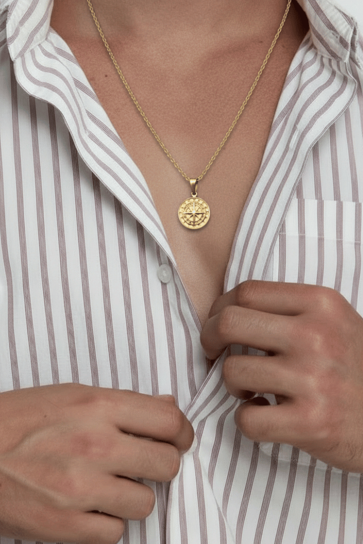 Compass Pendant Oro