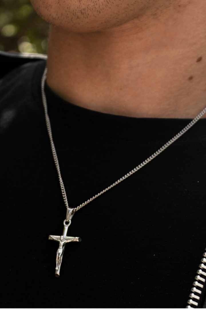Cross Minimal Pendant