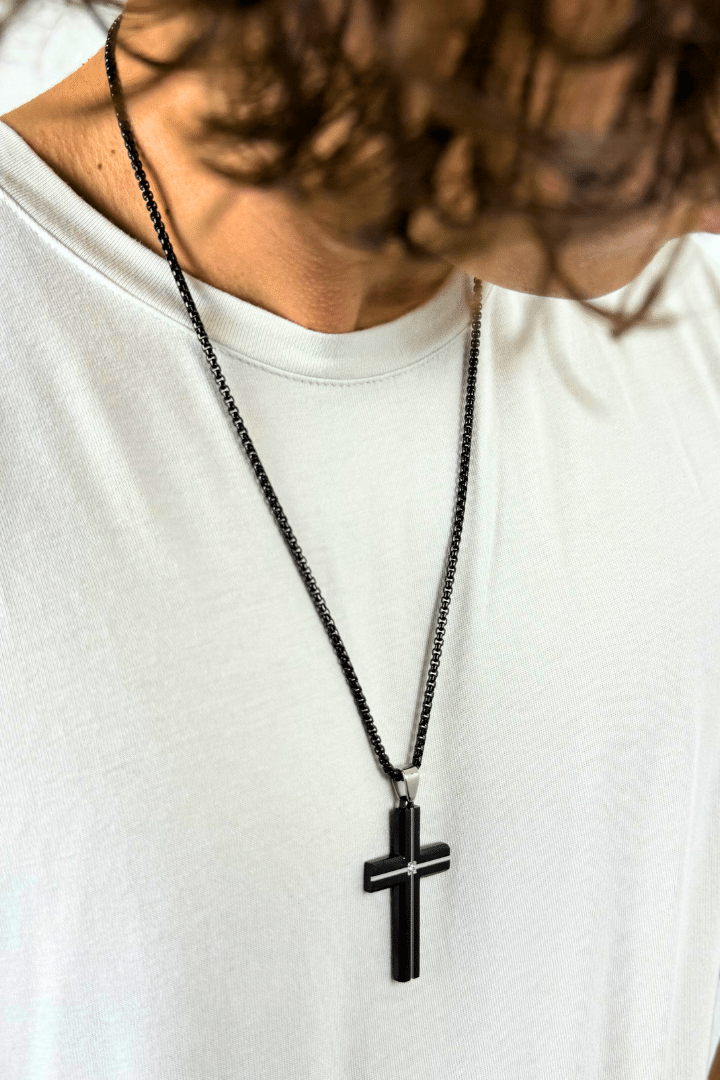 Roma Cross Pendant