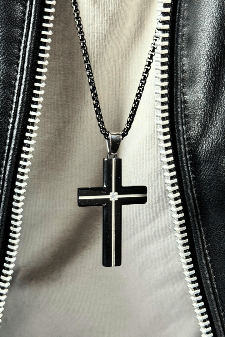 Roma Cross Pendant